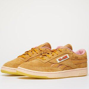 Reebok Club C Revenge Mu. Brand New. Womens Size: 6